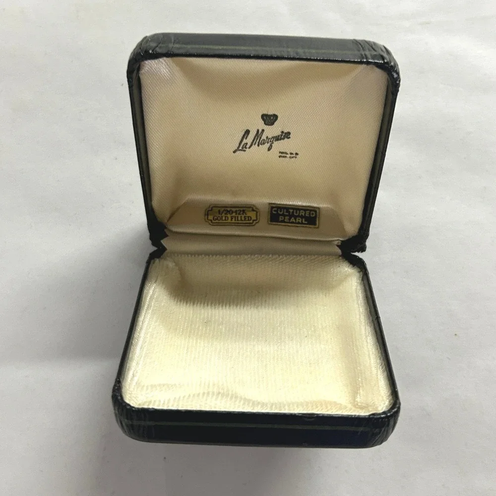 La Marquise Vintage Jewelry Box Gold Trim Cultured Pearl Case OS Black Regency